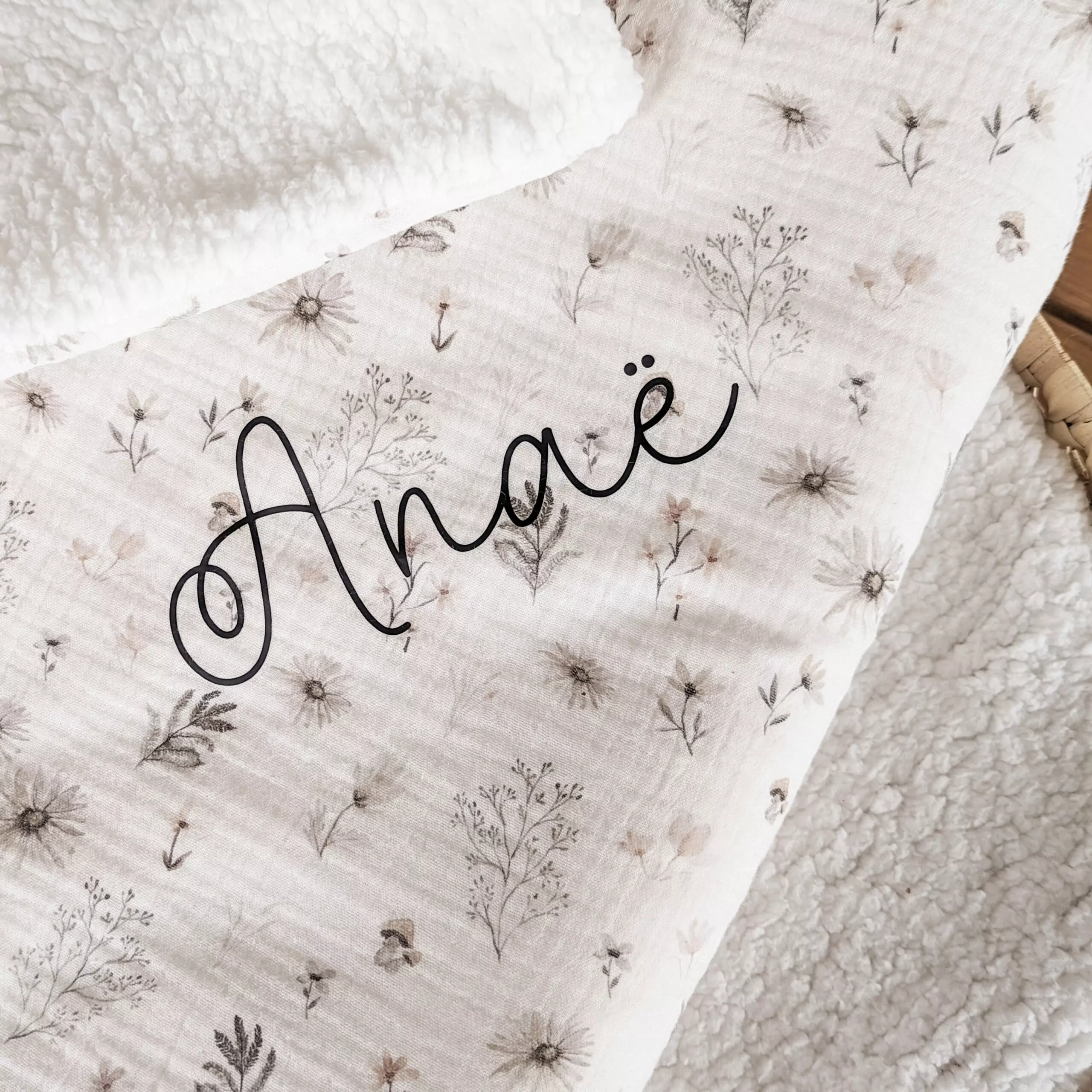 Couverture SUZANNE – Image 3