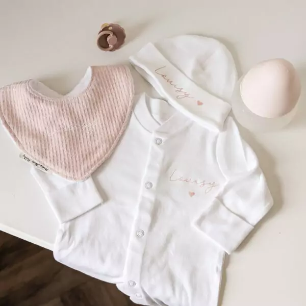 Ensemble pyjama et bonnet
