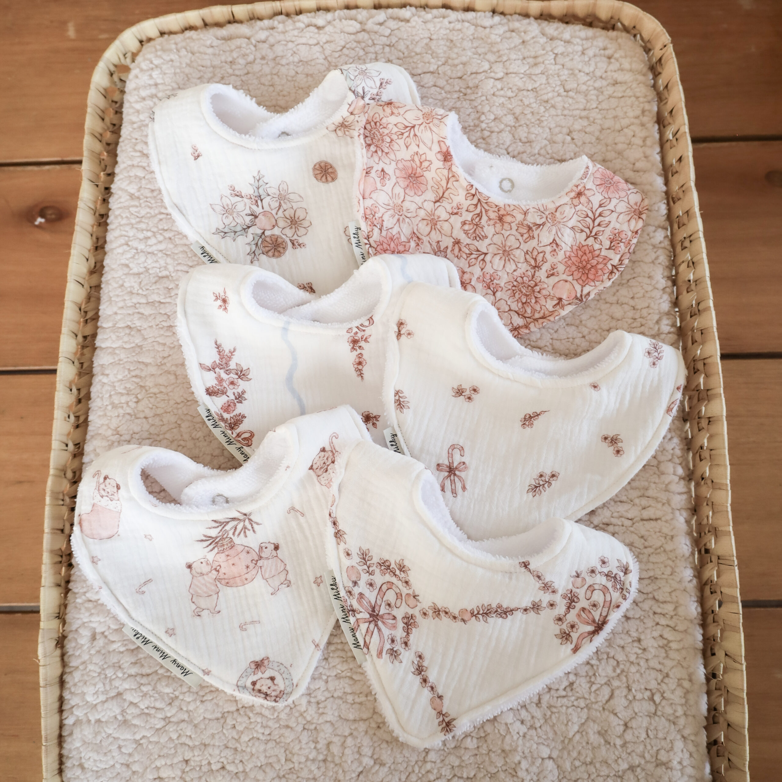 Lot de 6 bavoirs mini CONTES D'HIVER